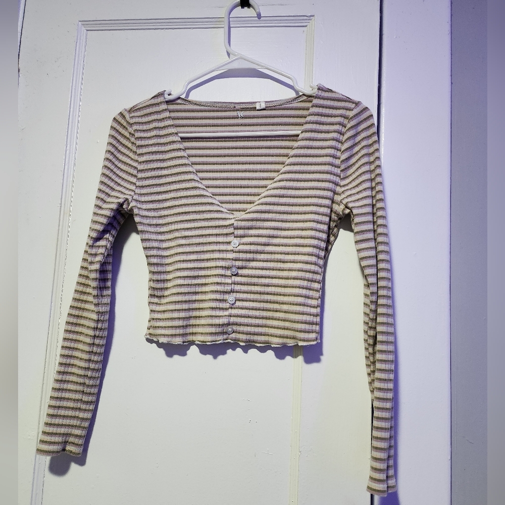 Pac sun cropped striped long sleeve Size medium